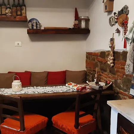 La Vecchia *