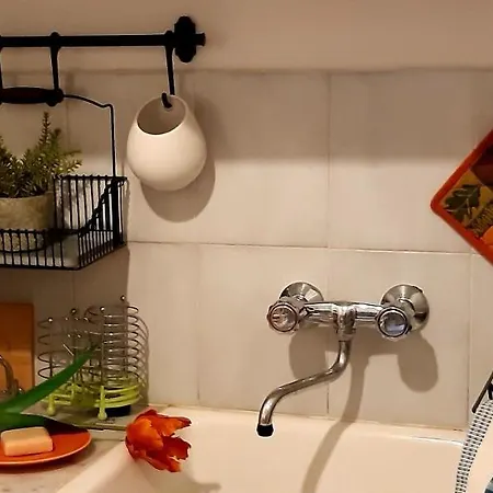 La Vecchia Apartment *