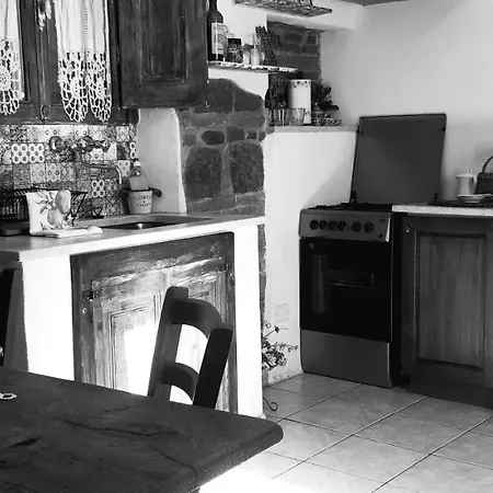 La Vecchia Apartment *